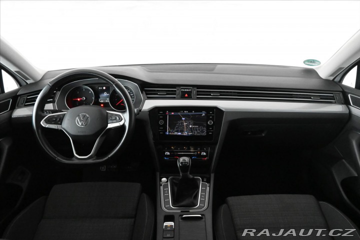 Volkswagen Passat 2,0 TDi 110kW Business Zá 2021