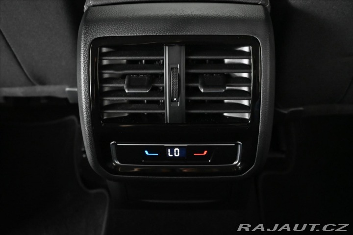 Volkswagen Passat 2,0 TDi 110 kW BUSINESS Z 2021