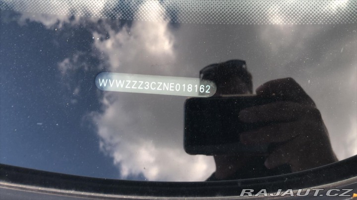 Volkswagen Passat 2,0 TDi 110kW Business VŮ 2021