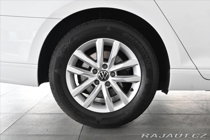 Volkswagen Passat 2,0 TDi 110kW Business Zá 2021