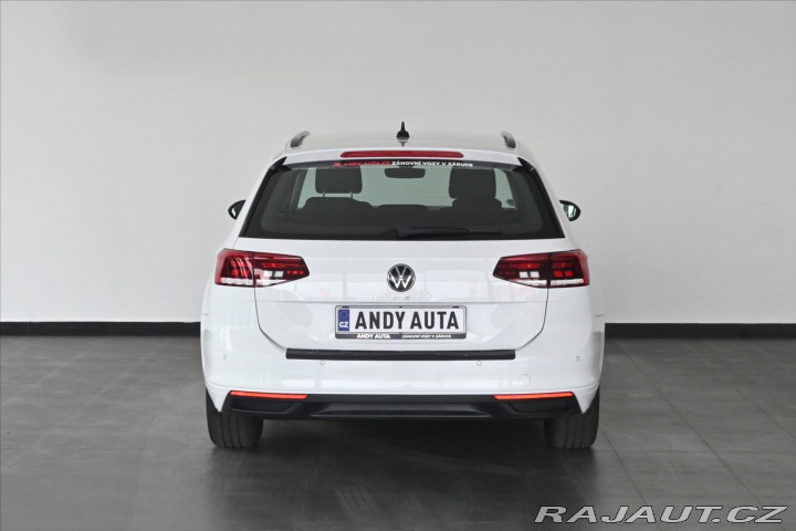 Volkswagen Passat 2,0 TDi 110kW Business Zá 2021