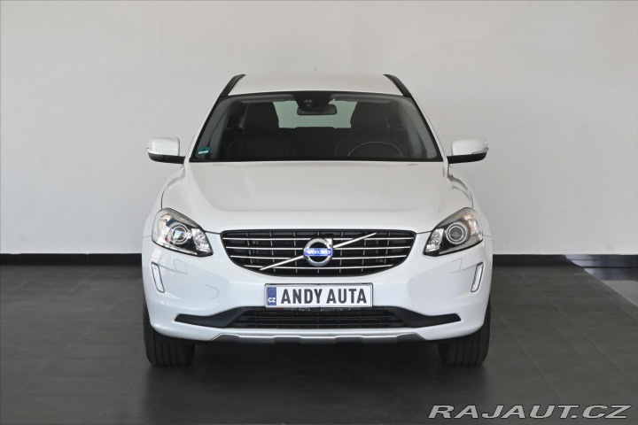 Volvo XC60 2,4 D5 133kW AWD MOMENTUM 2014