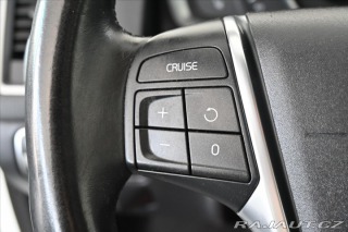 Volvo XC60 2,4 D5 133kW AWD MOMENTUM 2014