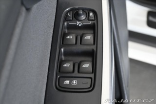 Volvo XC60 2,4 D5 133kW AWD MOMENTUM 2014