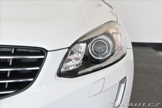 Volvo XC60 2,4 D5 133kW AWD MOMENTUM 2014