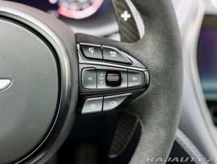 Aston Martin DBX 4.0 V8 707PS | China Gre 2023