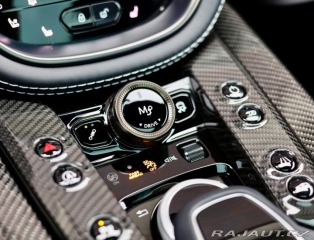 Aston Martin DBX 4.0 V8 707PS | China Gre 2023