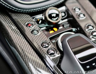 Aston Martin DBX 4.0 V8 707PS | China Gre 2023