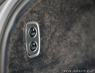 Aston Martin DBX 4.0 V8 707PS | China Gre 2023