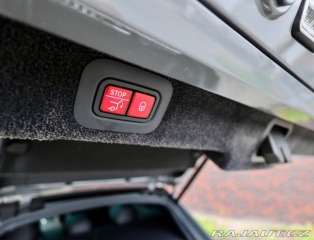 Aston Martin DBX 4.0 V8 707PS | China Gre 2023