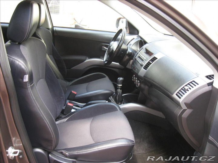 Mitsubishi Outlander 2,2 DI-D 177PS X-Tra 2011