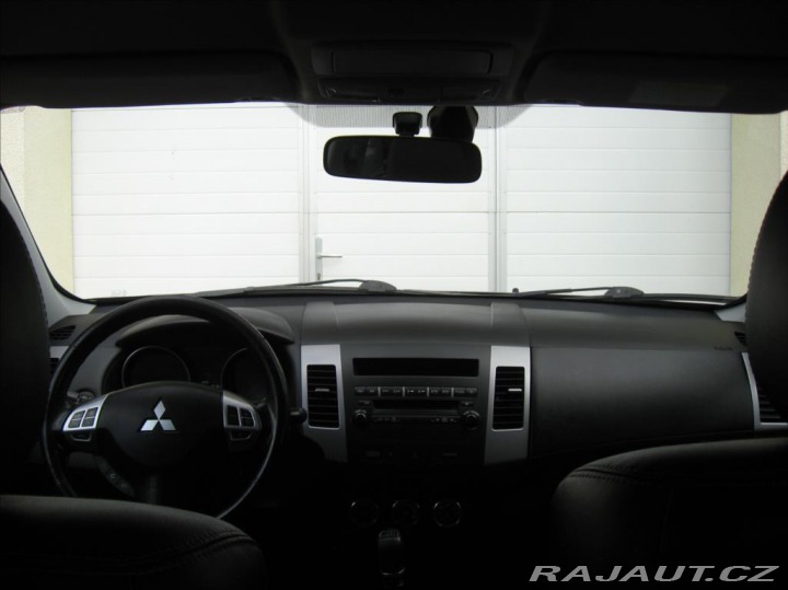 Mitsubishi Outlander 2,2 DI-D 177PS X-Tra 2011