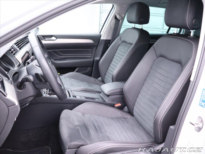 Volkswagen Passat 2,0 TDI 110 kW Kamera CZ 2022