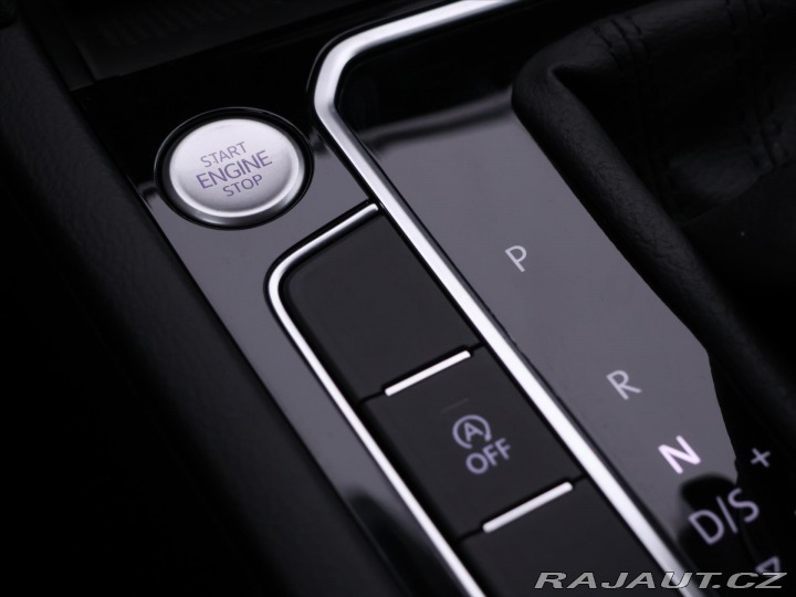 Volkswagen Passat 2,0 TDI 110 kW Kamera CZ 2022