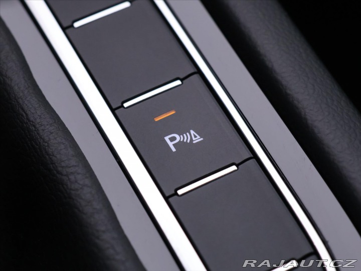 Volkswagen Passat 2,0 TDI 110 kW Kamera CZ 2022