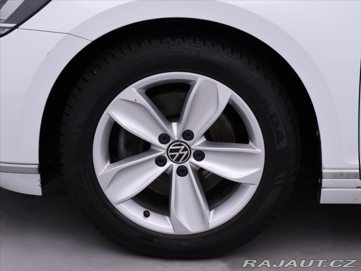 Volkswagen Passat 2,0 TDI 110 kW Kamera CZ 2022