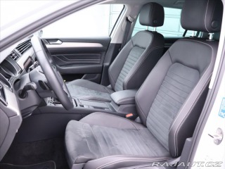 Volkswagen Passat 2,0 TDI 110 kW Kamera CZ 2022