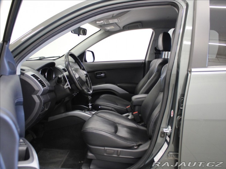 Citroën C-Crosser 2,2 HDI AT 4x4 7míst DPH 2010