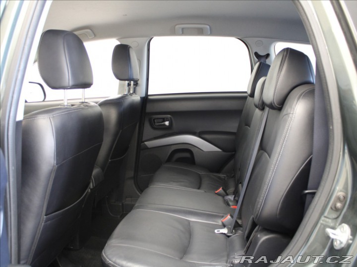 Citroën C-Crosser 2,2 HDI AT 4x4 7míst DPH 2010