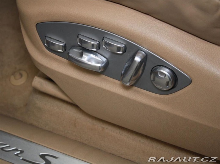 Porsche Macan 3,0 S 250kW 4x4 PANO Bose 2014