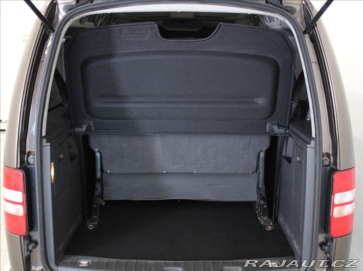 Volkswagen Caddy 1,6 TDI Maxi 7.míst Webas 2011