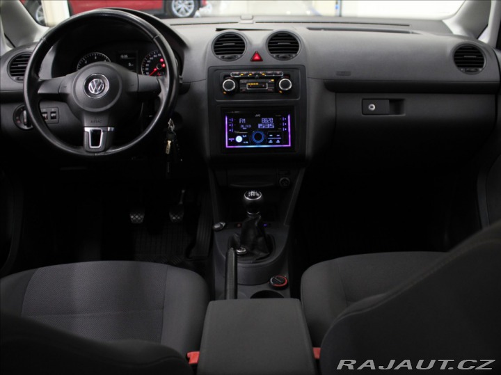 Volkswagen Caddy 1,6 TDI Maxi 7.míst Webas 2011