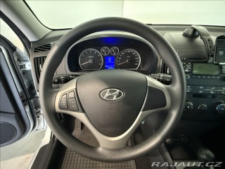 Hyundai i30 1,4 NOVÁ STK, PO SERVISE 2009