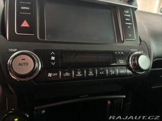 Toyota Land Cruiser 3,0 D-4D 150 SERVISNÍ KNI 2015