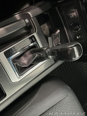Toyota Land Cruiser 3,0 D-4D 150 SERVISNÍ KNI 2015