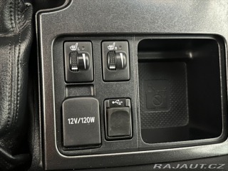 Toyota Land Cruiser 3,0 D-4D 150 SERVISNÍ KNI 2015