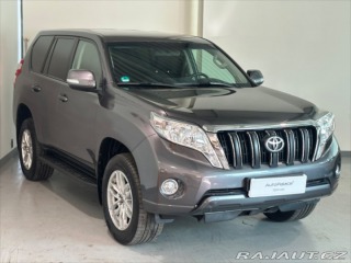 Toyota Land Cruiser 3,0 D-4D 150 SERVISNÍ KNI 2015