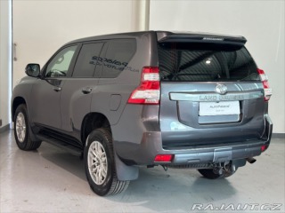Toyota Land Cruiser 3,0 D-4D 150 SERVISNÍ KNI 2015