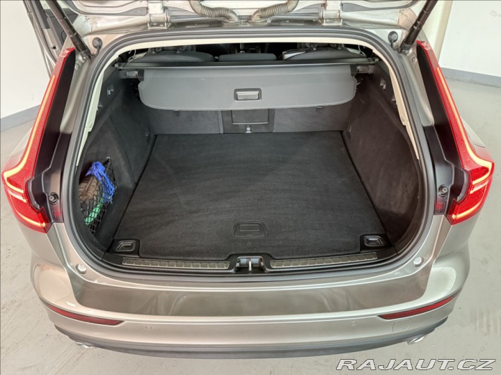 Volvo V60 2,0 B4 AUTOMAT 2020