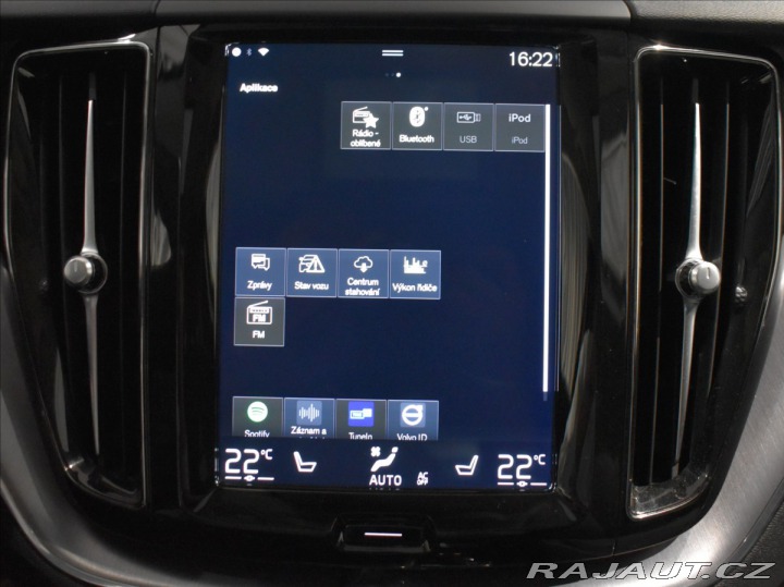 Volvo XC60 2,0 B5 AWD Plus 2024