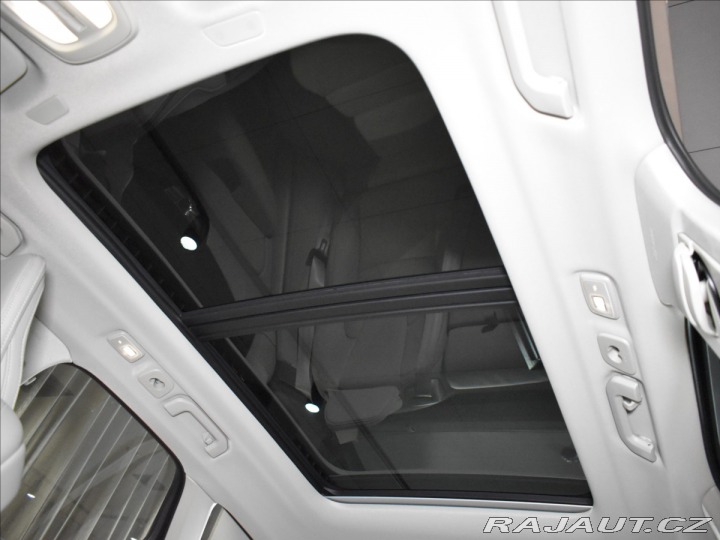 Volvo XC60 2,0 B5 AWD Plus Vzduch,ve 2024