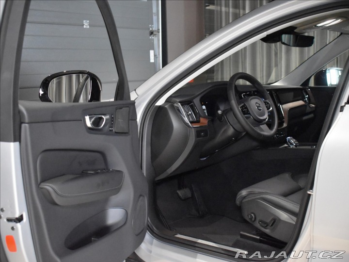 Volvo XC60 2,0 B4 XC60 Ultimate Dar 2024