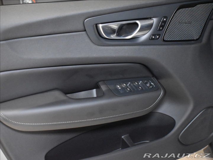 Volvo XC60 2,0 B4 XC60 Ultimate Dar 2024