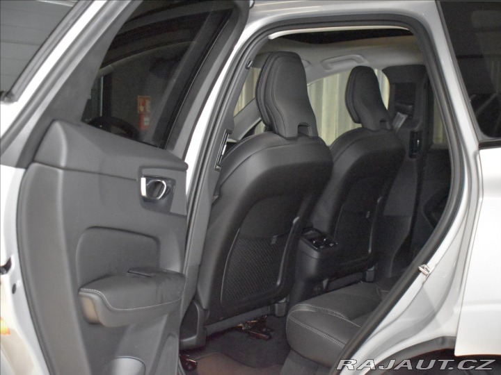 Volvo XC60 2,0 B4 XC60 Ultimate Dar 2024