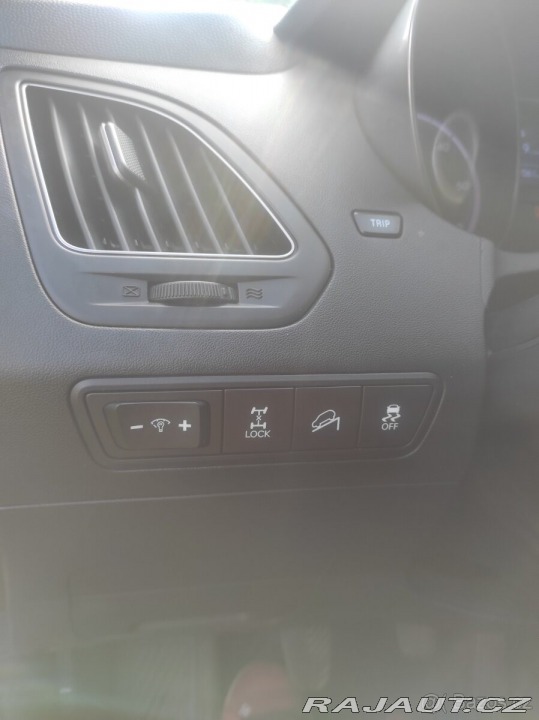 Hyundai ix35 2,0 crdi 135kw 4wd 2011