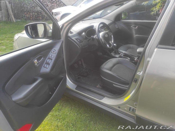 Hyundai ix35 2,0 crdi 135kw 4wd 2011
