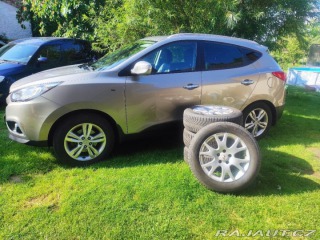 Hyundai ix35 2,0   crdi 135kw 4wd 2011