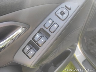 Hyundai ix35 2,0   crdi 135kw 4wd 2011