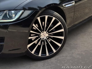 Jaguar XE 2,0 20D PORTFOLIO 2015