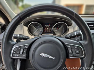 Jaguar XE 2,0 20D PORTFOLIO 2015