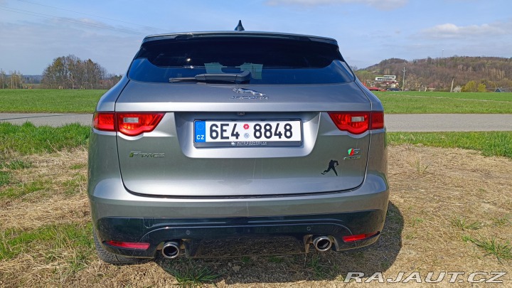 Jaguar F-Pace S 30d, původ ČR, 300ps, 2019