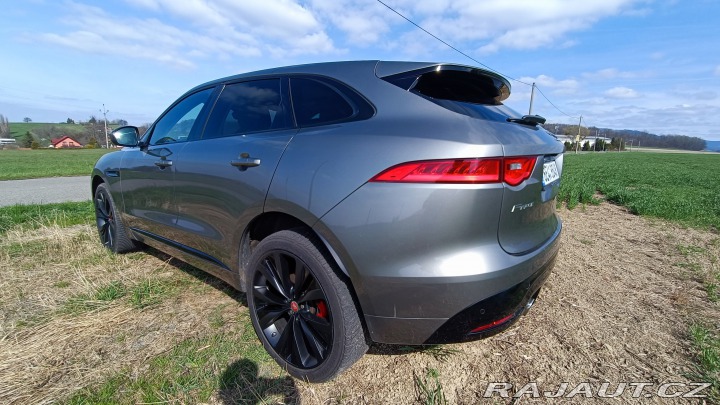 Jaguar F-Pace S 30d, původ ČR, 300ps, 2019