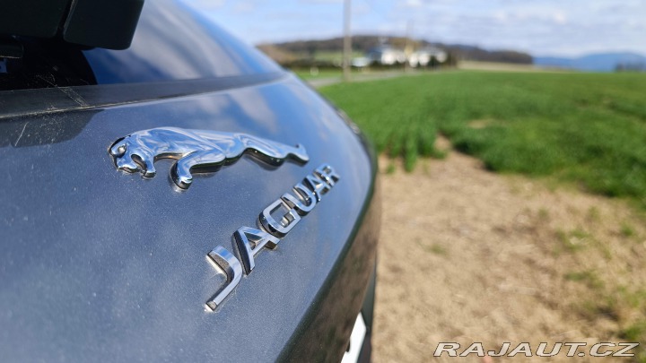 Jaguar F-Pace S 30d, původ ČR, 300ps, 2019