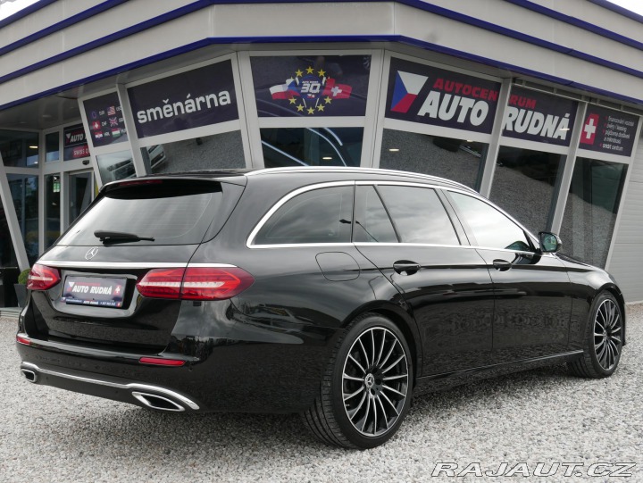 Mercedes-Benz E E-200d Kombi REZERVACE 2022