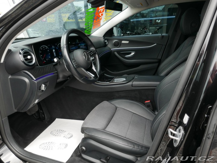 Mercedes-Benz E E-200d Kombi REZERVACE 2022