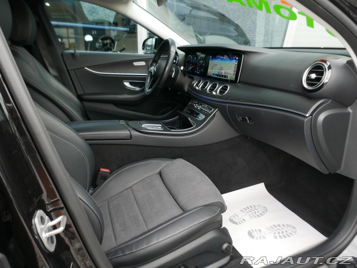 Mercedes-Benz E E-200d Kombi REZERVACE 2022